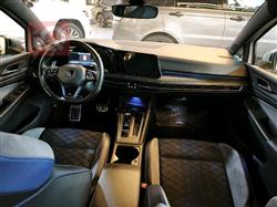 فولكسفاغن جولف R